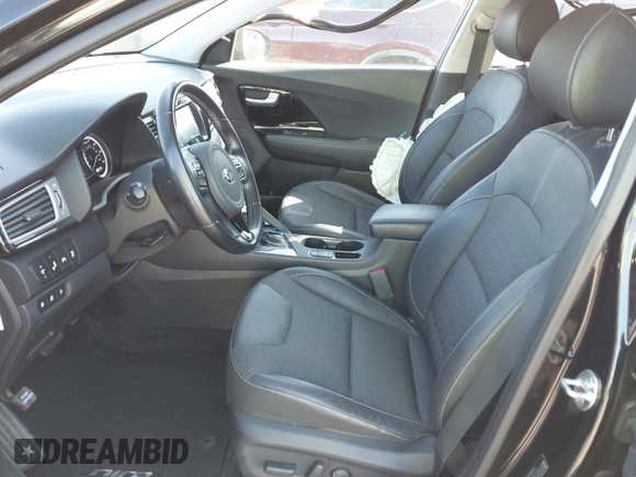✅ 2019 Kia Niro EX • VIN: KNDCD3LD5K5289691 • Lot: 44568819. Wystawiony na IAAI z przebiegiem 71 286 mil. Bezpłatny archiwum sprzedaży aukcyjnych z USA i szczegółowy raport historii pojazdu na DreamBid. Zdjęcie 5.