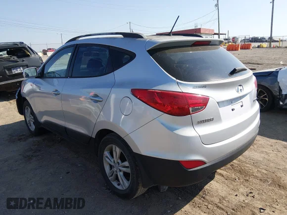 ✅ 2010 Hyundai Tucson GLS • VIN: KM8JU3AC4AU078855 • Lot: 44706734. Wystawiony na IAAI z przebiegiem 269 755 mil. Bezpłatny archiwum sprzedaży aukcyjnych z USA i szczegółowy raport historii pojazdu na DreamBid. Zdjęcie 3.
