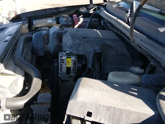 ✅ 2007 Chevrolet Silverado 1500 1LT • VIN: 2GCEK13MX71596110 • Лот: 45094054. Опубликован ранее на IAAI с пробегом 297 439 миль. Бесплатный доступ к архиву аукционных продаж из США и подробный отчёт об истории автомобиля на DreamBid. Изображение 14.