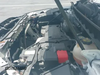 ✅ 2018 GMC Acadia SLT • VIN: 1GKKNMLA4JZ178095 • Lot: 42888023. Wystawiony na IAAI z przebiegiem 48 833 mil. Bezpłatny archiwum sprzedaży aukcyjnych z USA i szczegółowy raport historii pojazdu na DreamBid. Zdjęcie 20.