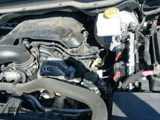 2020 Ram 1500 Laramie с VIN 1C6RREJT3LN193309, выставлен на аукционе IAAI как лот 41511628 с пробегом 67 978 миль миль и . История ставок и продаж доступна на DreamBid. Изображение 19.