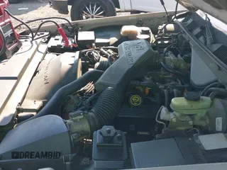 ✅ 1995 Lincoln Town Car Executive • VIN: 1LNLM81WXSY721557 • Lot: 42638050. Listed on IAAI with 101,910 mi. Free auction sales archive from the USA and detailed vehicle history report at DreamBid. Image 15.