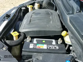 ✅ 2012 Chrysler Town & Country Touring • VIN: 2C4RC1BG8CR255357 • Lot: 43634371. Wystawiony na IAAI z przebiegiem 200 160 mil. Bezpłatny archiwum sprzedaży aukcyjnych z USA i szczegółowy raport historii pojazdu na DreamBid. Zdjęcie 12.