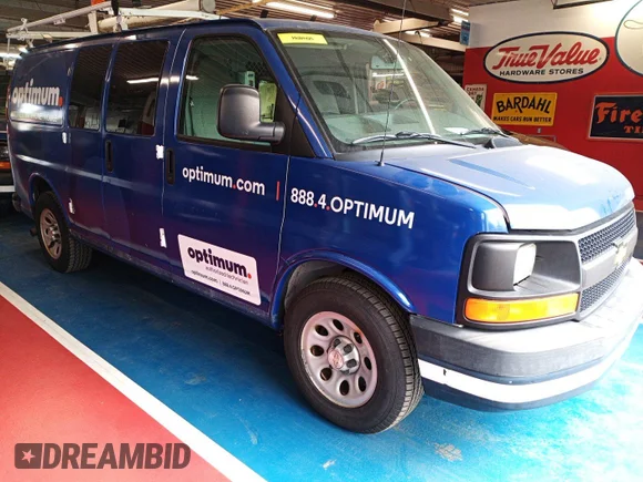 ✅ 2013 Chevrolet Express Cargo • VIN: 1GCSGAFX6D1137880 • Lot: 42575808. Wystawiony na IAAI z przebiegiem 42 088 mil. Bezpłatny archiwum sprzedaży aukcyjnych z USA i szczegółowy raport historii pojazdu na DreamBid. Zdjęcie 1.