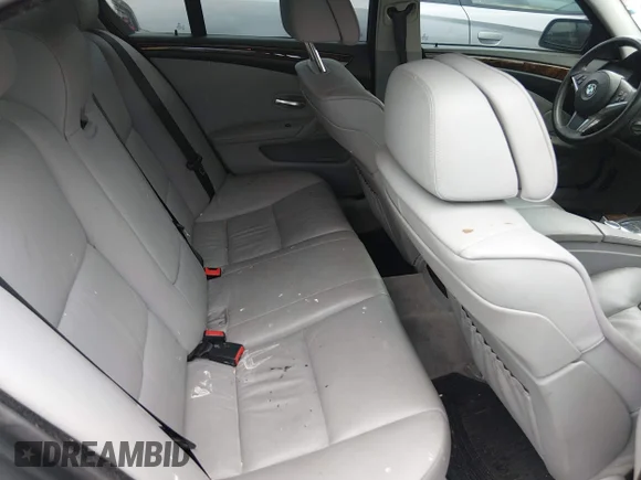 ✅ 2008 BMW 5 Series 528i • VIN: WBANU53518C114448 • Lot: 45324288. Wystawiony na IAAI z przebiegiem 132 115 mil. Bezpłatny archiwum sprzedaży aukcyjnych z USA i szczegółowy raport historii pojazdu na DreamBid. Zdjęcie 8.