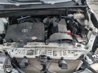 ✅ 2018 Toyota Highlander Limited • VIN: 5TDDZRFH5JS830030 • Lot: 60102625. Wystawiony na Copart z przebiegiem 106 589 mil. Bezpłatny archiwum sprzedaży aukcyjnych z USA i szczegółowy raport historii pojazdu na DreamBid. Zdjęcie 17.