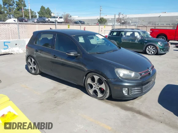 ✅ 2011 Volkswagen Golf GTI PZEV • VIN: WVWHD7AJXBW143626 • Lot: 44499668. Wystawiony na IAAI z przebiegiem 168 596 mil. Bezpłatny archiwum sprzedaży aukcyjnych z USA i szczegółowy raport historii pojazdu na DreamBid. Zdjęcie 1.