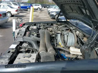 ✅ 1992 Ford F-150 • VIN: 1FTEX14N9NKA08784 • Лот: 40251438. Опубликован ранее на IAAI с пробегом Не указан. Бесплатный доступ к архиву аукционных продаж из США и подробный отчёт об истории автомобиля на DreamBid. Изображение 13.