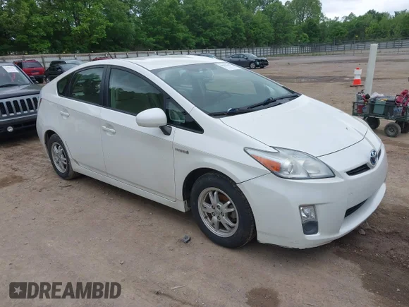 ✅ 2011 Toyota Prius V • VIN: JTDKN3DU4B5348365 • Lot: 44967061. Wystawiony na IAAI z przebiegiem 218 008 mil. Bezpłatny archiwum sprzedaży aukcyjnych z USA i szczegółowy raport historii pojazdu na DreamBid. Zdjęcie 1.