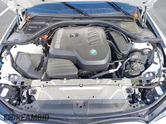 ✅ 2025 BMW 3 Series 330i xDrive • VIN: 3MW89CW05S8F02719 • Лот: 43257451. Опубліковано раніше на IAAI з пробігом Не вказано. Безкоштовний доступ до архіву аукціонних продажів зі США та докладний звіт про історію автомобіля на DreamBid. Зображення 10.