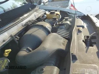 ✅ 2012 Ford Econoline Cargo Commercial • VIN: 1FTNE1EW7CDB34690 • Lot: 43413260. Wystawiony na IAAI z przebiegiem 230 224 mil. Bezpłatny archiwum sprzedaży aukcyjnych z USA i szczegółowy raport historii pojazdu na DreamBid. Zdjęcie 14.