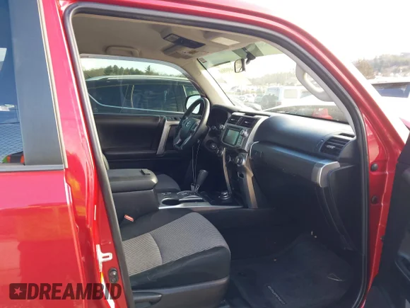 ✅ 2016 Toyota 4Runner SR5 Premium • VIN: JTEBU5JR4G5332409 • Lot: 44000860. Wystawiony na IAAI z przebiegiem 121 235 mil. Bezpłatny archiwum sprzedaży aukcyjnych z USA i szczegółowy raport historii pojazdu na DreamBid. Zdjęcie 5.