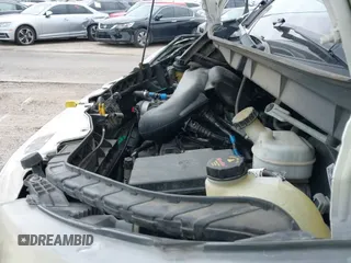 ✅ 2016 Ford Transit Cargo • VIN: 1FTYE1ZM6GKA95971 • Lot: 42412181. Wystawiony na IAAI z przebiegiem 243 171 mil. Bezpłatny archiwum sprzedaży aukcyjnych z USA i szczegółowy raport historii pojazdu na DreamBid. Zdjęcie 19.