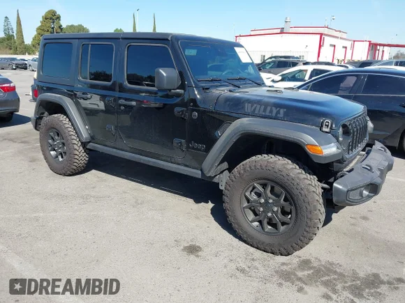 ✅ 2025 Jeep Wrangler Sport • VIN: 1C4PJXDG1SW635417 • Лот: 44630419. Опубликован ранее на IAAI с пробегом 3 267 миль. Бесплатный доступ к архиву аукционных продаж из США и подробный отчёт об истории автомобиля на DreamBid. Изображение 1.