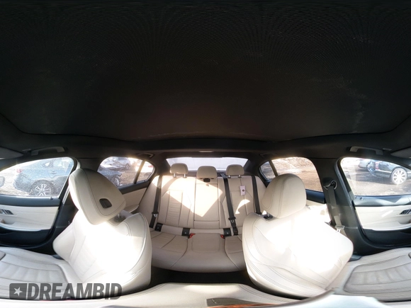 ✅ 2020 BMW 3 Series 330i xDrive • VIN: WBA5R7C00LFH41430 • Lot: 44285169. Wystawiony na IAAI z przebiegiem 72 932 mil. Bezpłatny archiwum sprzedaży aukcyjnych z USA i szczegółowy raport historii pojazdu na DreamBid. Zdjęcie 19.