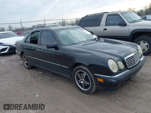✅ 1998 Mercedes-Benz E 320 • VIN: WDBJF25F5WA534902 • Lot: 44000758. Listed on IAAI with 227,837 mi. Free auction sales archive from the USA and detailed vehicle history report at DreamBid. Image 1.