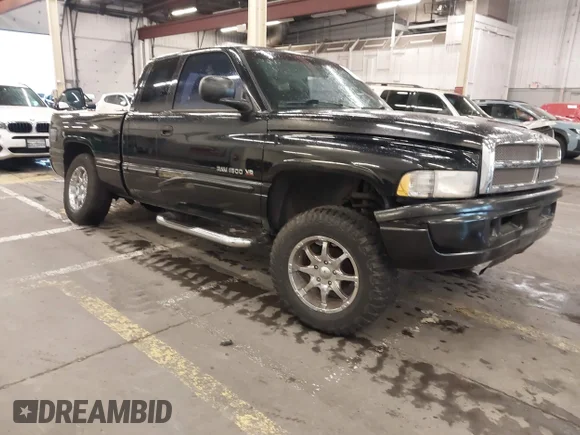 ✅ 1999 Dodge 1500 • VIN: 1B7HF13Y9XJ558247 • Лот: 44101530. Опубліковано раніше на IAAI з пробігом 153 719 миль. Безкоштовний доступ до архіву аукціонних продажів зі США та докладний звіт про історію автомобіля на DreamBid. Зображення 1.