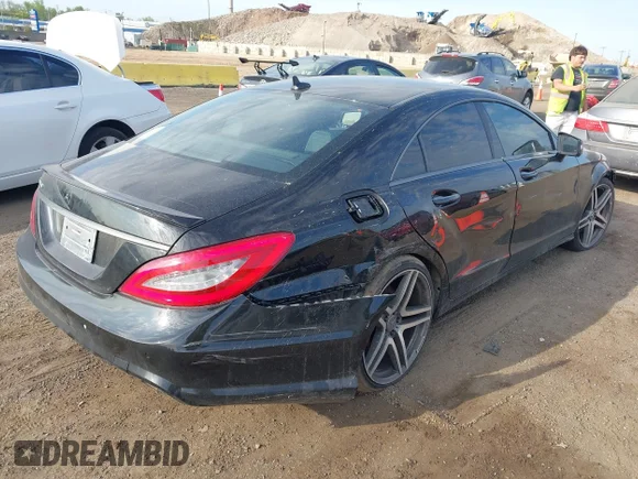 ✅ 2012 Mercedes-Benz CLS 550 • VIN: WDDLJ7DB8CA015607 • Лот: 44934409. Опубліковано раніше на IAAI з пробігом 137 105 миль. Безкоштовний доступ до архіву аукціонних продажів зі США та докладний звіт про історію автомобіля на DreamBid. Зображення 4.