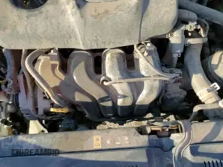 ✅ 2019 Kia Rio S • VIN: 3KPA24AB3KE201925 • Lot: 81950835. Wystawiony na Copart z przebiegiem 143 935 mil. Bezpłatny archiwum sprzedaży aukcyjnych z USA i szczegółowy raport historii pojazdu na DreamBid. Zdjęcie 15.