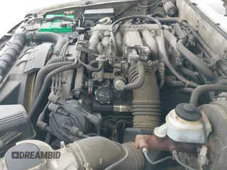 ✅ 1989 Toyota Pickup • VIN: JT4VN82N4K5001298 • Lot: 41933380. Wystawiony na IAAI z przebiegiem 181 557 mil. Bezpłatny archiwum sprzedaży aukcyjnych z USA i szczegółowy raport historii pojazdu na DreamBid. Zdjęcie 12.