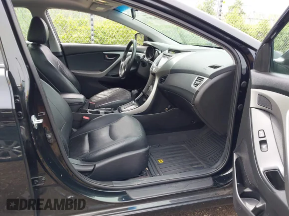 ✅ 2013 Hyundai Elantra GLS • VIN: 5NPDH4AE1DH416935 • Lot: 42567874. Wystawiony na IAAI z przebiegiem 109 432 mil. Bezpłatny archiwum sprzedaży aukcyjnych z USA i szczegółowy raport historii pojazdu na DreamBid. Zdjęcie 5.