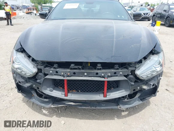 ✅ 2015 Maserati Ghibli S Q4 • VIN: ZAM57RTA3F1142125 • Лот: 45491428. Опубліковано раніше на IAAI з пробігом 54 859 миль. Безкоштовний доступ до архіву аукціонних продажів зі США та докладний звіт про історію автомобіля на DreamBid. Зображення 6.