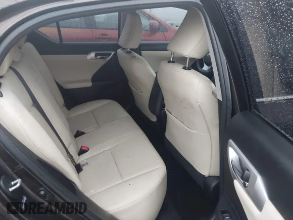 ✅ 2011 Lexus CT 200h Premium • VIN: JTHKD5BH4B2037863 • Лот: 44078129. Опубліковано раніше на IAAI з пробігом 95 273 миль. Безкоштовний доступ до архіву аукціонних продажів зі США та докладний звіт про історію автомобіля на DreamBid. Зображення 8.