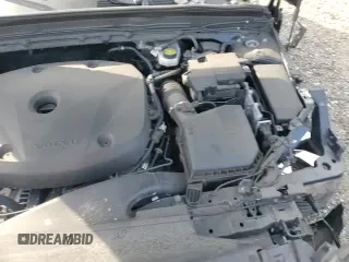 ✅ 2021 Volvo XC40 Momentum • VIN: YV4162UK1M2471754 • Лот: 85321785. Опубликован ранее на Copart с пробегом 26 156 миль. Бесплатный доступ к архиву аукционных продаж из США и подробный отчёт об истории автомобиля на DreamBid. Изображение 14.