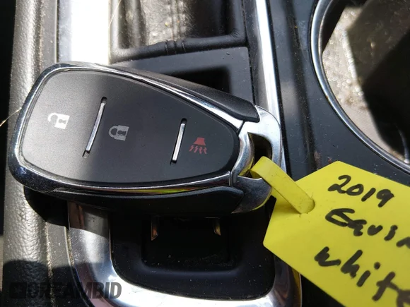 ✅ 2021 Chevrolet Equinox LT • VIN: 3GNAXTEV5MS124793 • Lot: 44953300. Wystawiony na IAAI z przebiegiem 194 169 mil. Bezpłatny archiwum sprzedaży aukcyjnych z USA i szczegółowy raport historii pojazdu na DreamBid. Zdjęcie 11.