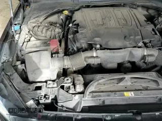 ✅ 2017 Jaguar XE 35t Prestige • VIN: SAJAK4BV3HCP10679 • Lot: 91527855. Wystawiony na Copart z przebiegiem 91 324 mil. Bezpłatny archiwum sprzedaży aukcyjnych z USA i szczegółowy raport historii pojazdu na DreamBid. Zdjęcie 13.