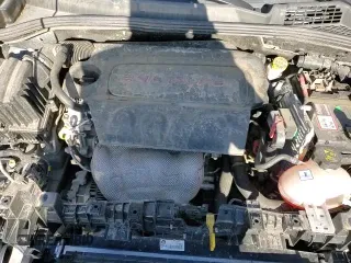 ✅ 2017 FIAT 500X Lounge • VIN: ZFBCFYDB0HP601372 • Lot: 56593345. Wystawiony na Copart z przebiegiem 44 962 mil. Bezpłatny archiwum sprzedaży aukcyjnych z USA i szczegółowy raport historii pojazdu na DreamBid. Zdjęcie 16.