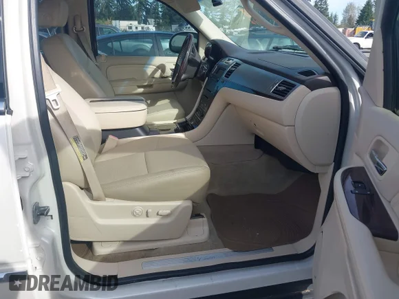 ✅ 2007 Cadillac Escalade EXT • VIN: 3GYFK62827G131540 • Lot: 43345890. Wystawiony na IAAI z przebiegiem Nie podano. Bezpłatny archiwum sprzedaży aukcyjnych z USA i szczegółowy raport historii pojazdu na DreamBid. Zdjęcie 5.