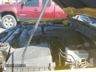 ✅ 2005 Nissan Xterra S • VIN: 5N1AN08W65C641377 • Lot: 42855361. Listed on IAAI with 215,484 mi. Free auction sales archive from the USA and detailed vehicle history report at DreamBid. Image 11.