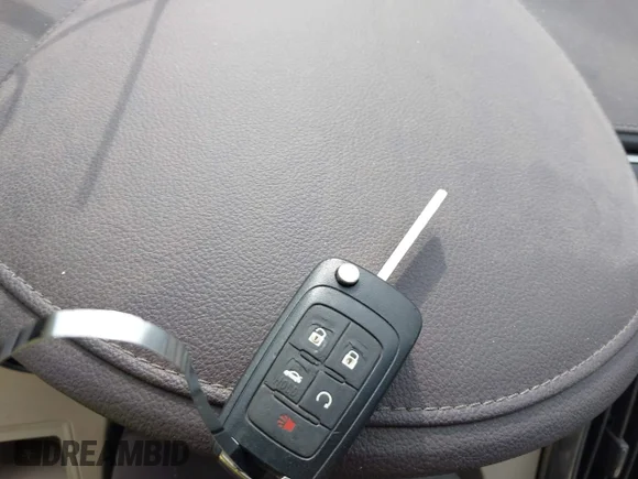 ✅ 2016 Buick LaCrosse • VIN: 1G4GA5G31GF235132 • Lot: 42399527. Wystawiony na IAAI z przebiegiem 116 059 mil. Bezpłatny archiwum sprzedaży aukcyjnych z USA i szczegółowy raport historii pojazdu na DreamBid. Zdjęcie 11.