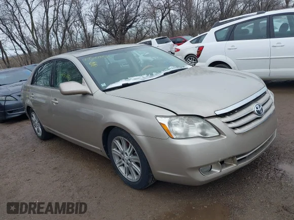 ✅ 2007 Toyota Avalon Touring • VIN: 4T1BK36B47U205803 • Lot: 44511051. Wystawiony na IAAI z przebiegiem 216 407 mil. Bezpłatny archiwum sprzedaży aukcyjnych z USA i szczegółowy raport historii pojazdu na DreamBid. Zdjęcie 1.