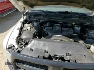 ✅ 2018 Ram 3500 Tradesman • VIN: 3C63RPGL5JG276819 • Lot: 61582615. Wystawiony na Copart z przebiegiem 144 359 mil. Bezpłatny archiwum sprzedaży aukcyjnych z USA i szczegółowy raport historii pojazdu na DreamBid. Zdjęcie 13.