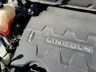 ✅ 2017 Lincoln MKX Reserve • VIN: 2LMPJ8LR3HBL48857 • Lot: 93386505. Wystawiony na Copart z przebiegiem 56 301 mil. Bezpłatny archiwum sprzedaży aukcyjnych z USA i szczegółowy raport historii pojazdu na DreamBid. Zdjęcie 15.