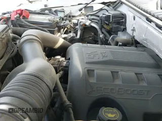 ✅ 2016 Ford Expedition XLT • VIN: 1FMJU1HT6GEF16885 • Lot: 41942493. Wystawiony na IAAI z przebiegiem 103 767 mil. Bezpłatny archiwum sprzedaży aukcyjnych z USA i szczegółowy raport historii pojazdu na DreamBid. Zdjęcie 20.