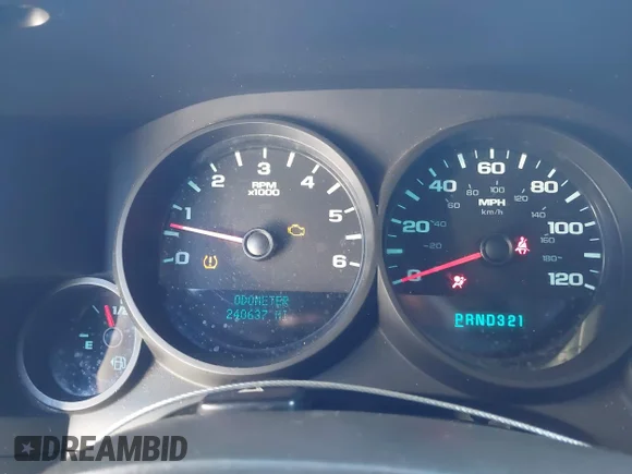 ✅ 2010 Chevrolet Silverado 1500 LS • VIN: 3GCRCREA2AG290288 • Lot: 42577670. Wystawiony na IAAI z przebiegiem 240 637 mil. Bezpłatny archiwum sprzedaży aukcyjnych z USA i szczegółowy raport historii pojazdu na DreamBid. Zdjęcie 7.
