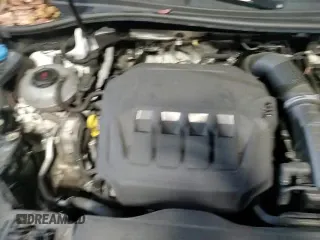 ✅ 2020 Audi Q3 Premium • VIN: WA1AECF32L1036595 • Lot: 91356215. Wystawiony na Copart z przebiegiem 60 169 mil. Bezpłatny archiwum sprzedaży aukcyjnych z USA i szczegółowy raport historii pojazdu na DreamBid. Zdjęcie 16.