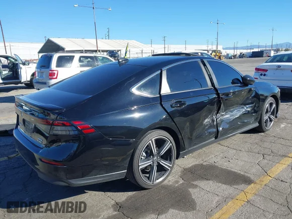 ✅ 2023 Honda Accord Sport • VIN: 1HGCY2F5XPA063035 • Lot: 43896783. Wystawiony na IAAI z przebiegiem 31 269 mil. Bezpłatny archiwum sprzedaży aukcyjnych z USA i szczegółowy raport historii pojazdu na DreamBid. Zdjęcie 4.