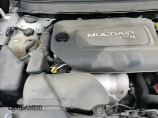 ✅ 2018 Jeep Cherokee Limited • VIN: 1C4PJMDB9JD559734 • Lot: 91324465. Wystawiony na Copart z przebiegiem 90 208 mil. Bezpłatny archiwum sprzedaży aukcyjnych z USA i szczegółowy raport historii pojazdu na DreamBid. Zdjęcie 16.