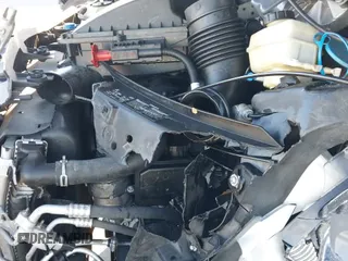 ✅ 2018 Mercedes-Benz Sprinter Cargo Worker • VIN: WD3PE7CD3JP648054 • Lot: 43625298. Wystawiony na IAAI z przebiegiem 60 887 mil. Bezpłatny archiwum sprzedaży aukcyjnych z USA i szczegółowy raport historii pojazdu na DreamBid. Zdjęcie 19.