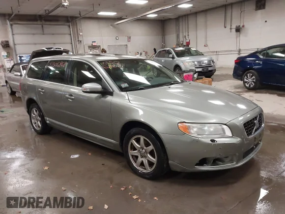 ✅ 2008 Volvo V70 • VIN: YV1BW982981014867 • Lot: 43506868. Wystawiony na IAAI z przebiegiem 175 989 mil. Bezpłatny archiwum sprzedaży aukcyjnych z USA i szczegółowy raport historii pojazdu na DreamBid. Zdjęcie 1.