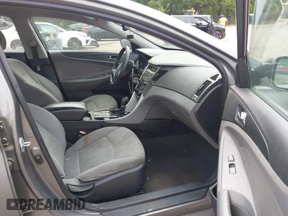 ✅ 2013 Hyundai Sonata GLS • VIN: 5NPEB4AC9DH638367 • Lot: 45144177. Wystawiony na IAAI z przebiegiem 171 298 mil. Bezpłatny archiwum sprzedaży aukcyjnych z USA i szczegółowy raport historii pojazdu na DreamBid. Zdjęcie 5.