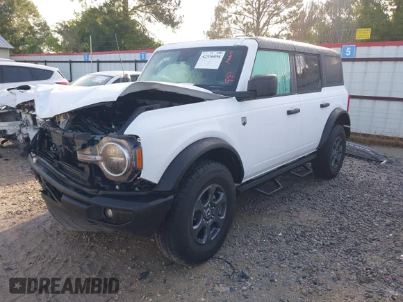 ✅ 2024 Ford Bronco Big Bend • VIN: 1FMDE7BH4RLB23340 • Лот: 42536054. Опубліковано раніше на IAAI з пробігом 5 439 миль. Безкоштовний доступ до архіву аукціонних продажів зі США та докладний звіт про історію автомобіля на DreamBid. Зображення 2.