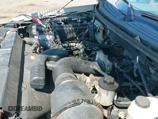 ✅ 2008 Ford F-150 STX • VIN: 1FTRX14W28FB95938 • Lot: 42830643. Wystawiony na IAAI z przebiegiem 105 091 mil. Bezpłatny archiwum sprzedaży aukcyjnych z USA i szczegółowy raport historii pojazdu na DreamBid. Zdjęcie 12.