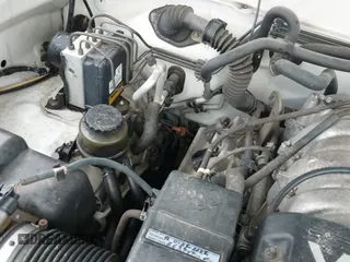 ✅ 2002 Toyota Sequoia Limited • VIN: 5TDBT48A62S064211 • Lot: 43045433. Listed on IAAI with 264,771 mi. Free auction sales archive from the USA and detailed vehicle history report at DreamBid. Image 12.