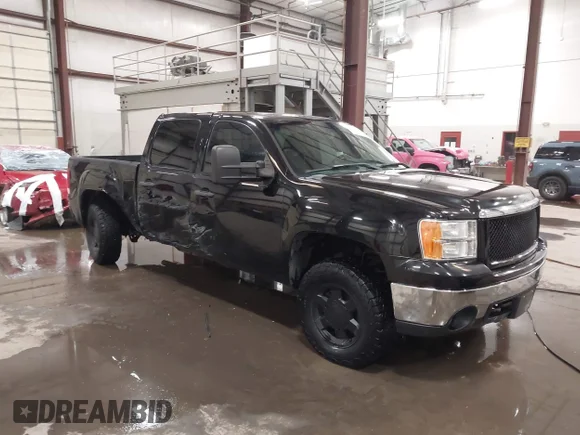 ✅ 2007 GMC Sierra 1500 SLT • VIN: 2GTEK13Y671623239 • Lot: 41928551. Wystawiony na IAAI z przebiegiem 198 617 mil. Bezpłatny archiwum sprzedaży aukcyjnych z USA i szczegółowy raport historii pojazdu na DreamBid. Zdjęcie 1.