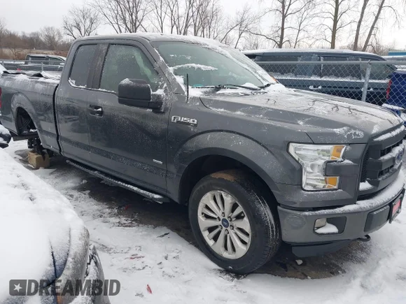 ✅ 2016 Ford F-150 XLT • VIN: 1FTEX1EP8GFD36872 • Lot: 43923688. Wystawiony na IAAI z przebiegiem 93 134 mil. Bezpłatny archiwum sprzedaży aukcyjnych z USA i szczegółowy raport historii pojazdu na DreamBid. Zdjęcie 1.